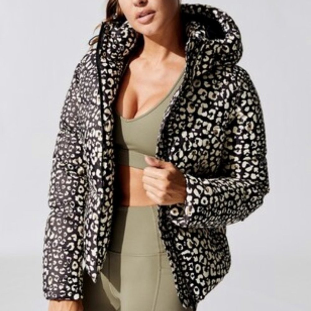 Carbon38: Down Black Puffer Jacket